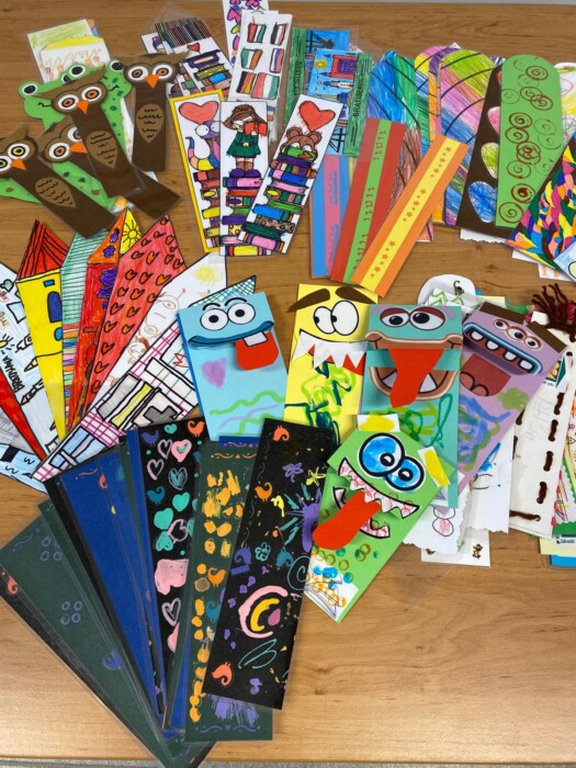 Záložky spájajú školy